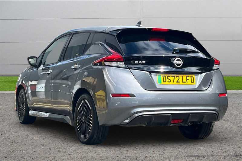 Nissan Leaf 110Kw N-connecta 39Kwh Grey #2