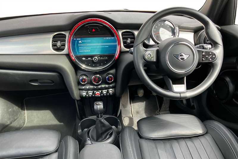 Mini Hatch 1.5 Cooper Exclusive Black #4