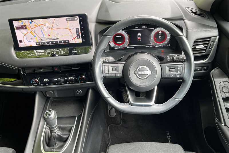 Nissan Qashqai 1.3 Dig-t Mh N-connecta MF23VCG Black #4