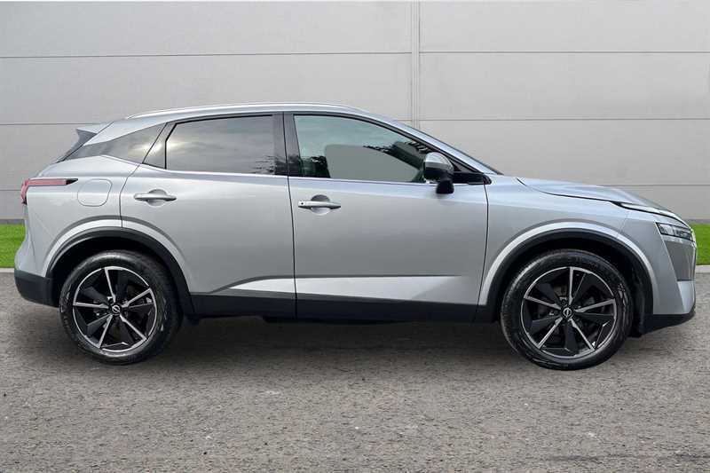 Nissan Qashqai 1.3 Dig-t Mh 158 Tekna Xtronic Silver #3