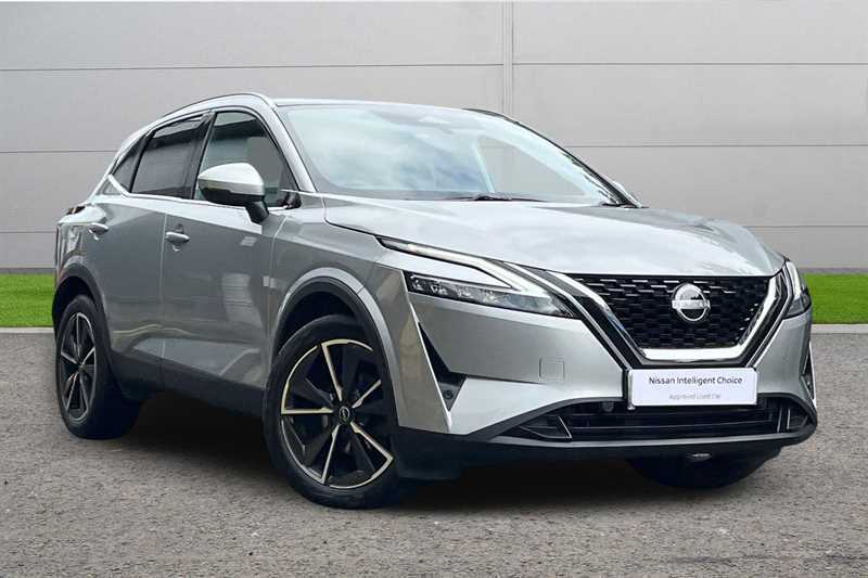 Nissan Qashqai 1.3 Dig-t Mh 158 Tekna Xtronic Silver
