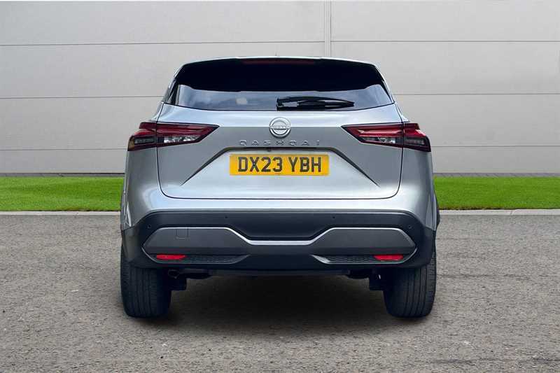 Nissan Qashqai 1.3 Dig-t Mh 158 Tekna Xtronic Silver #4