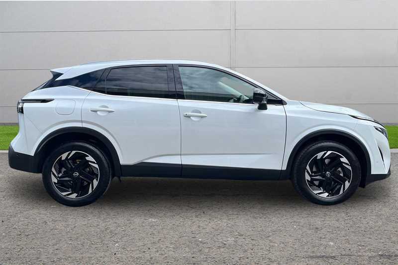 Nissan Qashqai 1.5 E-power N-connecta BJ75VGZ White #3