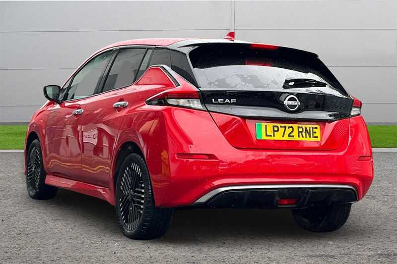 Nissan Leaf 160Kw E N-connecta 59Kwh Red #2