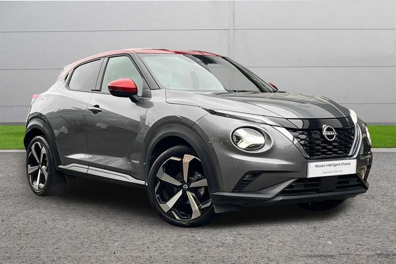 Nissan Juke 1.6 Hybrid Tekna Red