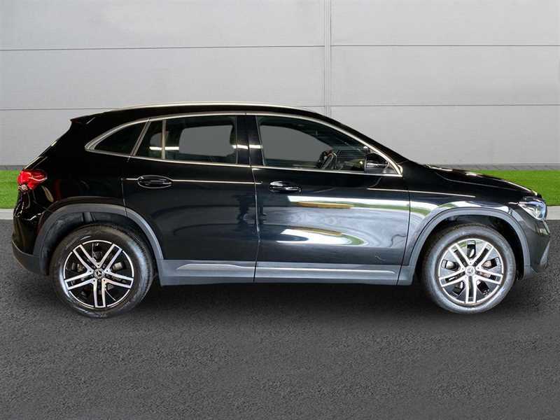Mercedes-Benz GLA Class Gla 200 Sport LA21HTL Black #3