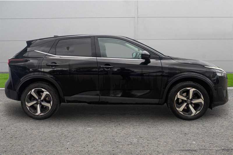 Nissan Qashqai 1.3 Dig-t Mh N-connecta MT22GXV Black #3