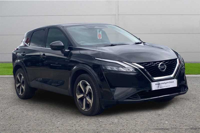 Nissan Qashqai 1.3 Dig-t Mh N-connecta MT22GXV Black