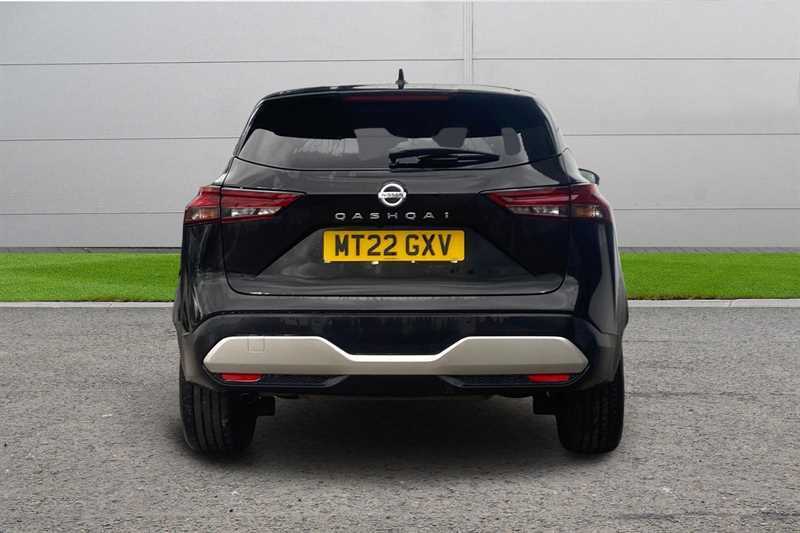 Nissan Qashqai 1.3 Dig-t Mh N-connecta MT22GXV Black #4