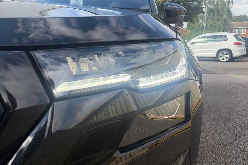 Skoda Karoq 2.0 Tsi Sportline 4X4 Dsg Black #5