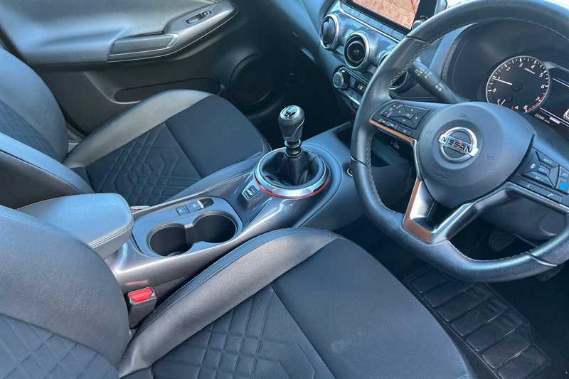 Nissan Juke 1.0 Dig-t 114 Tekna DY22ZYF  #4