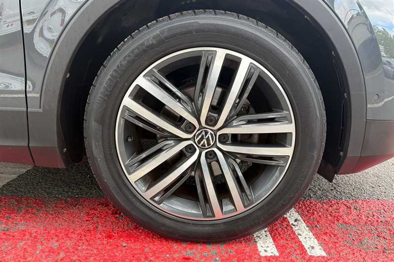 Volkswagen Tiguan 1.5 Tsi 150 Elegance Dsg Grey #6