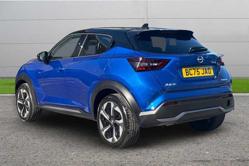 Nissan Juke 1.6 Hybrid Tekna Blue #2