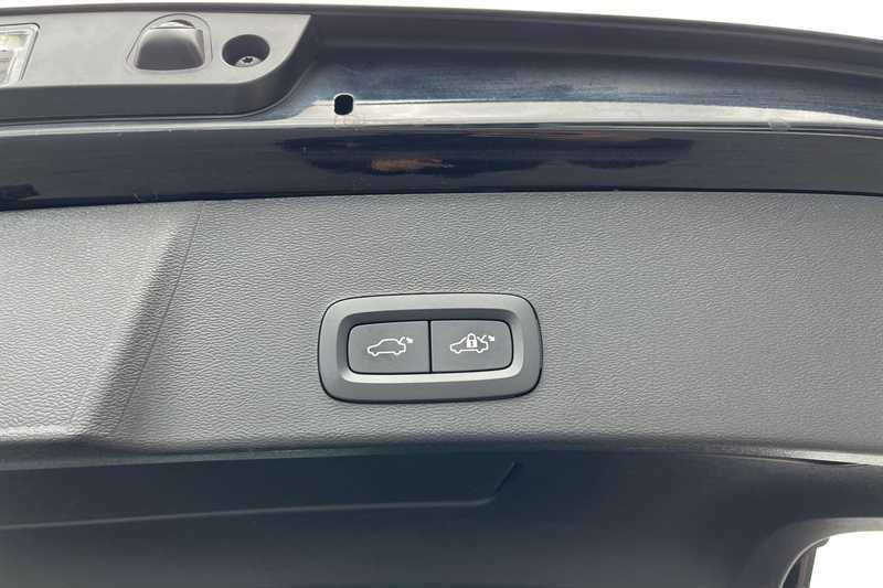 Volvo XC40 Suv #36