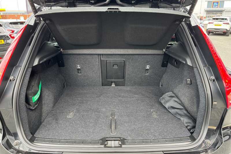 Volvo XC40 Suv #21