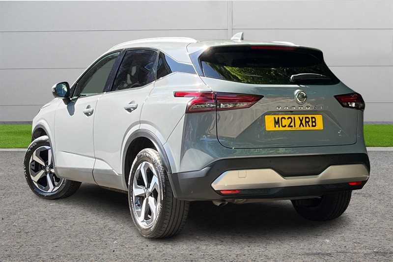 Nissan Qashqai 1.3 Dig-t Mh Premiere Edition Grey #2