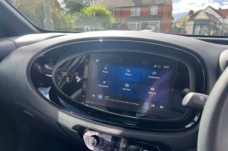 Toyota Aygo X 1.0 Vvt-i Exclusive Green #5