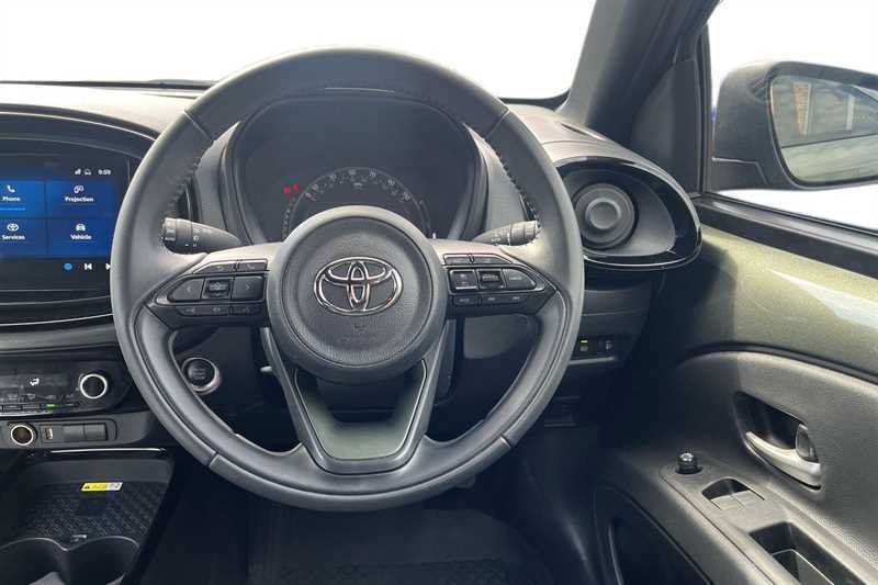 Toyota Aygo X 1.0 Vvt-i Exclusive Green #4