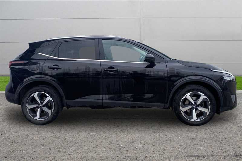 Nissan Qashqai 1.3 Dig-t Mh N-connecta DN24BZO Black #3