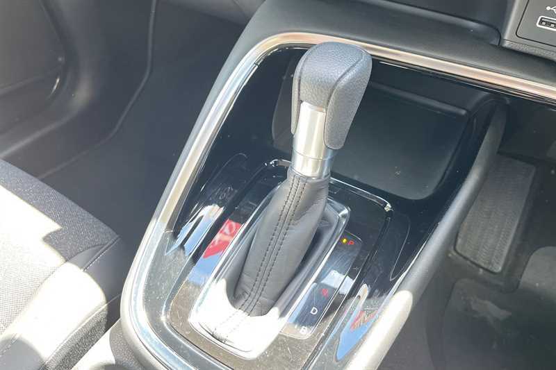 Honda Hr-V Advance White #35