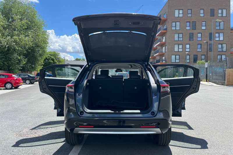 Honda Hr-V Advance White #40