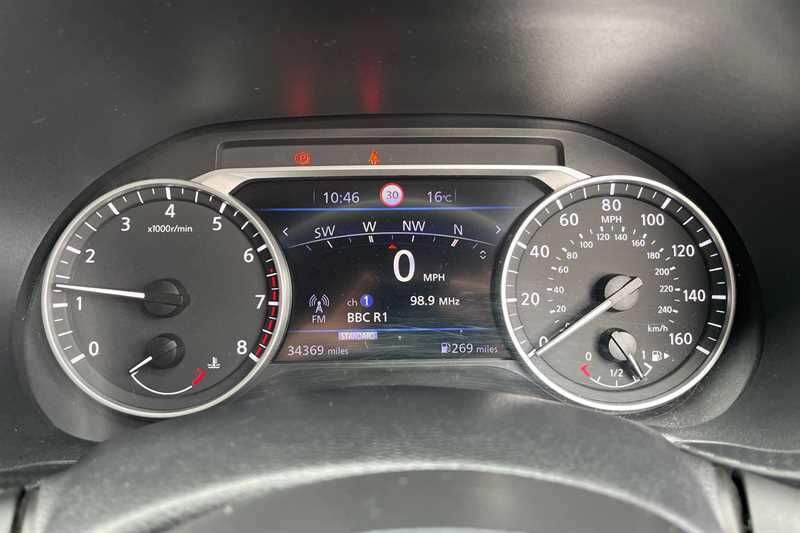 Nissan Juke 1.0 Dig-t Tekna MJ71UVC #3