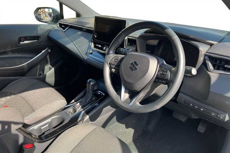 Suzuki Swace 1.8 Hybrid Motion Cvt White #4