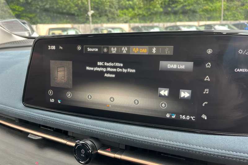 Nissan Ariya 178Kw Evolve 87Kwh 22Kwch Red
