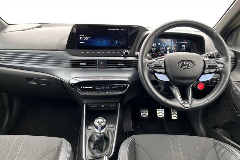 Hyundai I20 1.6T Gdi N White #4