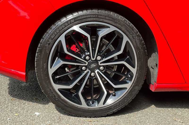 Ford Focus 1.0 Ecoboost 125 St-line X Edition WN22DYJ Red #6