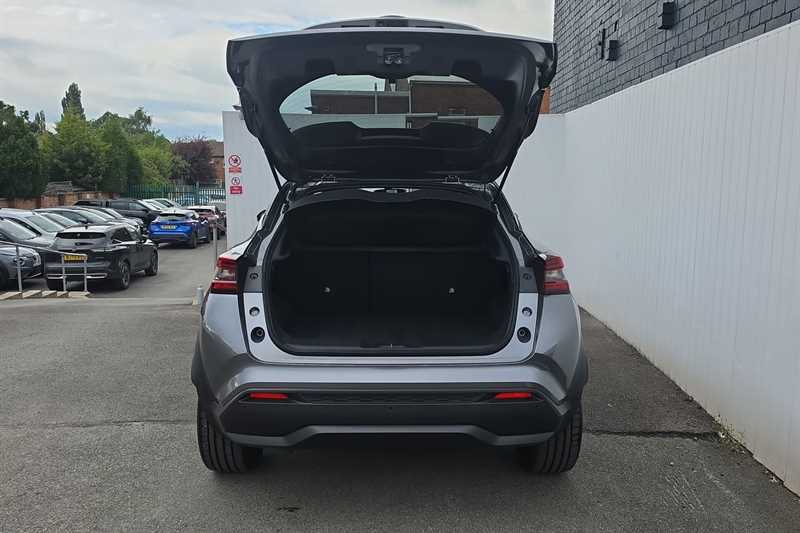 Nissan Juke 1.6 Hybrid Tekna BT75DFP Grey #5