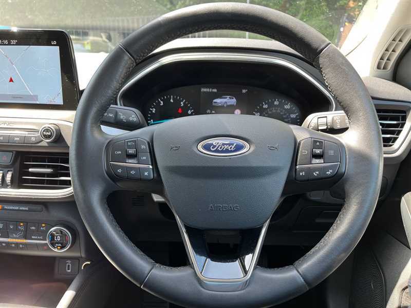 Ford Focus 1.0 Ecoboost 125 Titanium EY68UNR Red #6