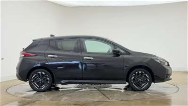 Nissan Leaf 160Kw E Tekna 59Kwh Black #4