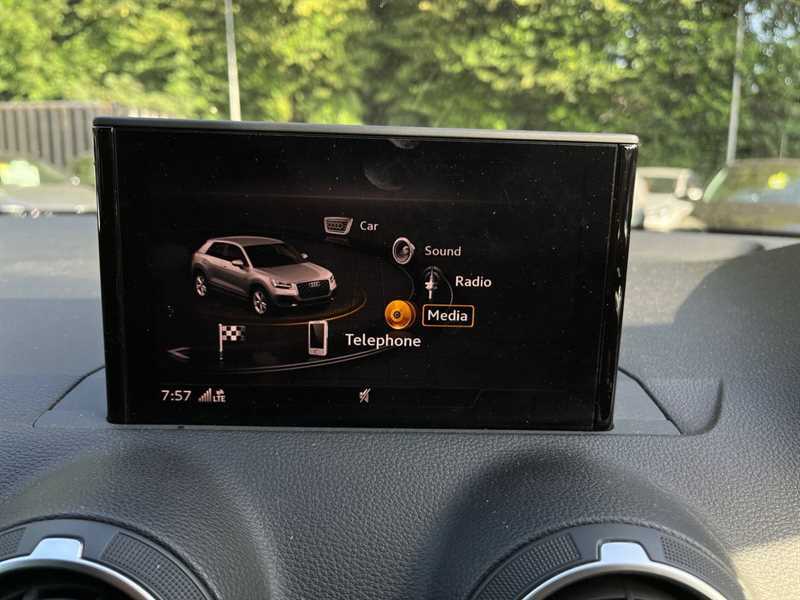 Audi Q2 35 Tfsi S Line S Tronic KR69FGE Grey #2