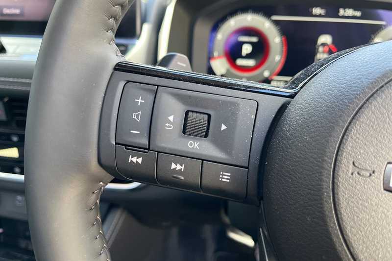 Nissan X-Trail Tekna Grey #17