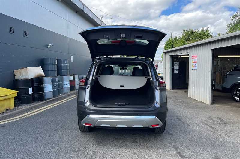 Nissan X-Trail Tekna Grey #23