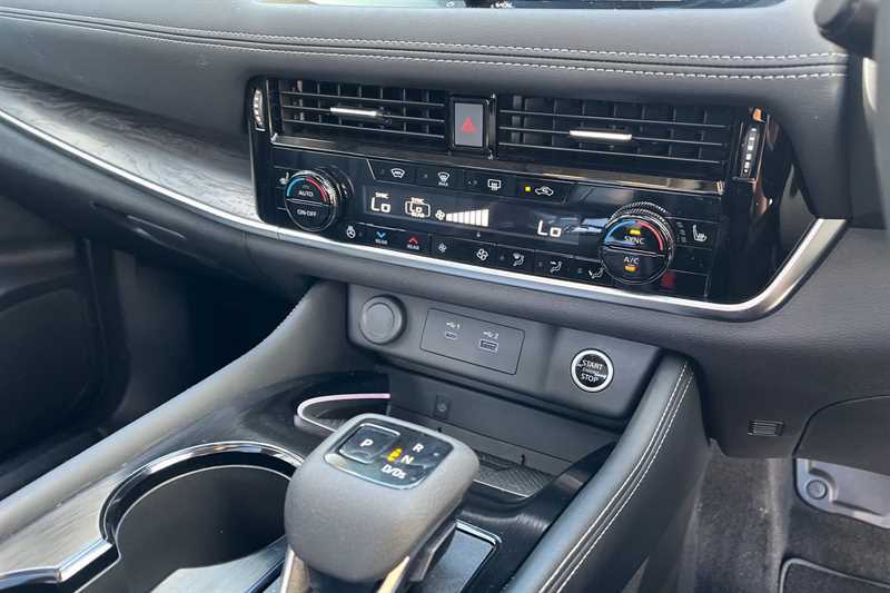 Nissan X-Trail Tekna Grey #13