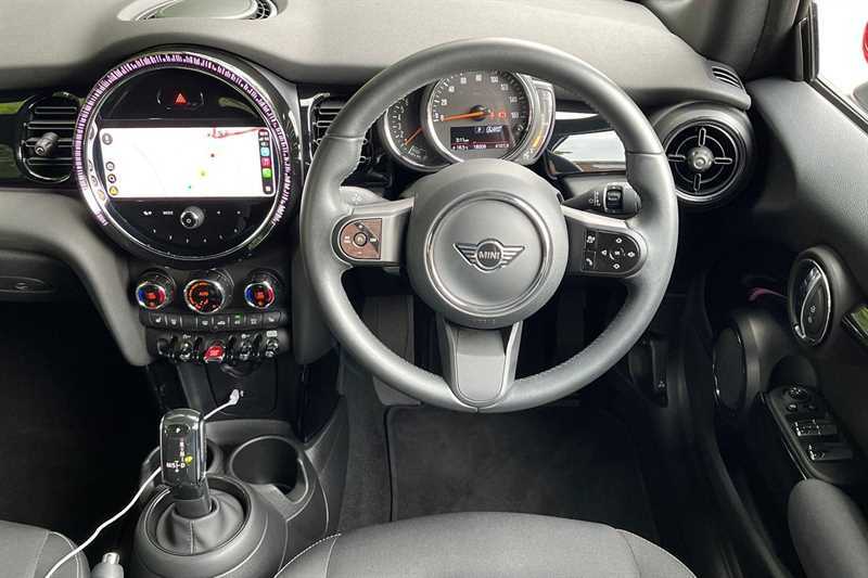 Mini Convertible Cooper Exclusive Steptronic Euro 6 2-Door Black #16