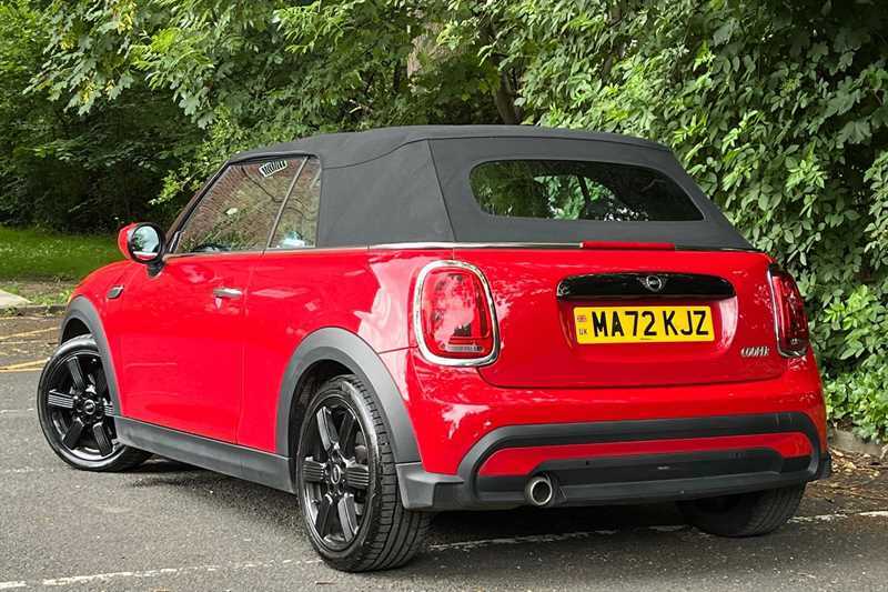 Mini Convertible Cooper Exclusive Steptronic Euro 6 2-Door Black #24