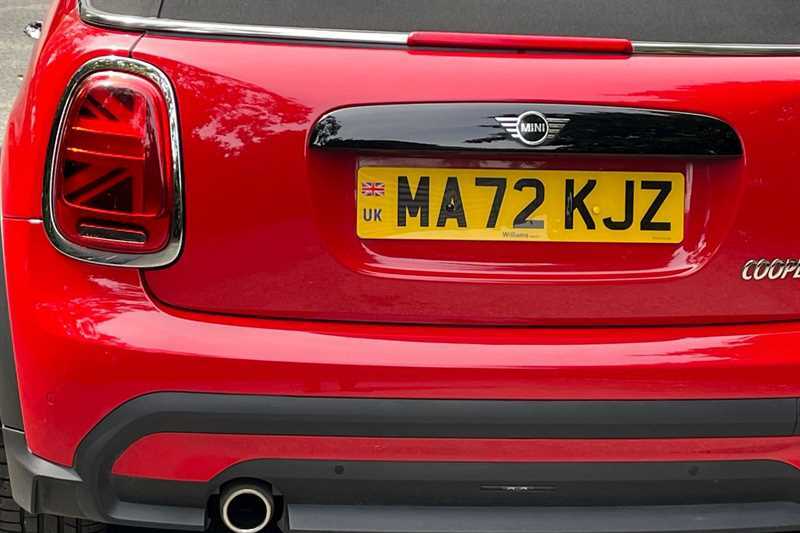 Mini Convertible Cooper Exclusive Steptronic Euro 6 2-Door Black #25