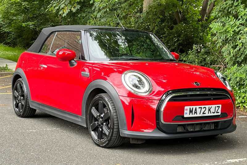 Mini Convertible Cooper Exclusive Steptronic Euro 6 2-Door Black #23