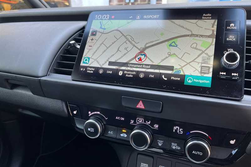 Honda Jazz 1.5 I-mmd Hybrid Advance Ecvt NK74WGJ Blue #5