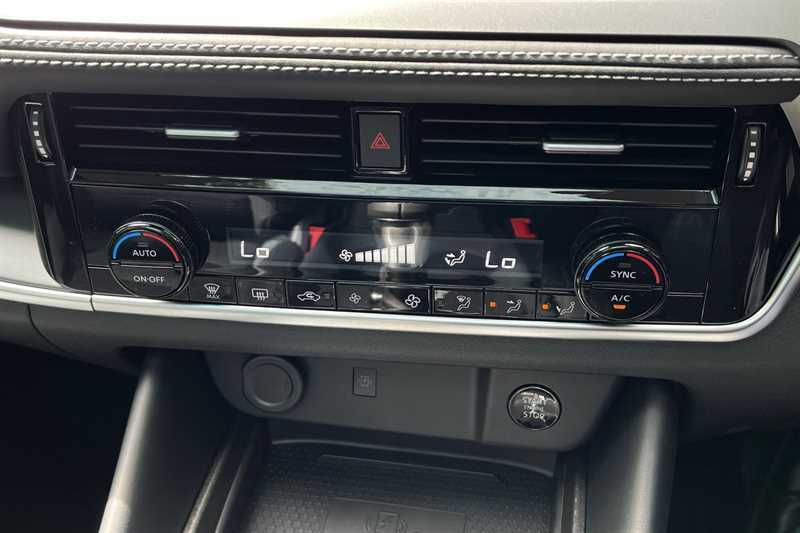 Nissan Qashqai 1.3 Dig-t Mh N-connecta MD26YON Grey #2