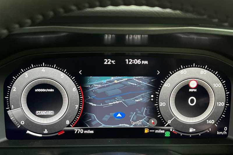 Nissan Qashqai 1.3 Dig-t Mh N-connecta MD26YRF Black #4