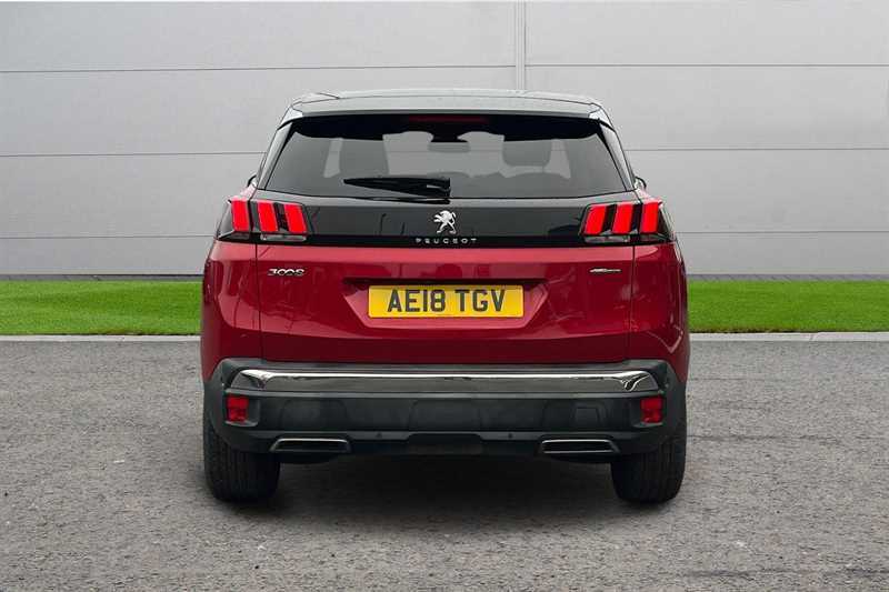Peugeot 3008 1.2 Puretech Gt Line Red #4