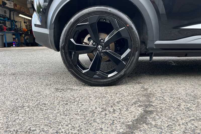 Nissan Juke 1.6 Hybrid Tekna Black #6