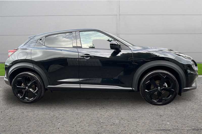 Nissan Juke 1.6 Hybrid Tekna Black #3