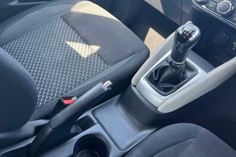 Nissan Micra 1.0 Ig-t 100 Acenta White #6