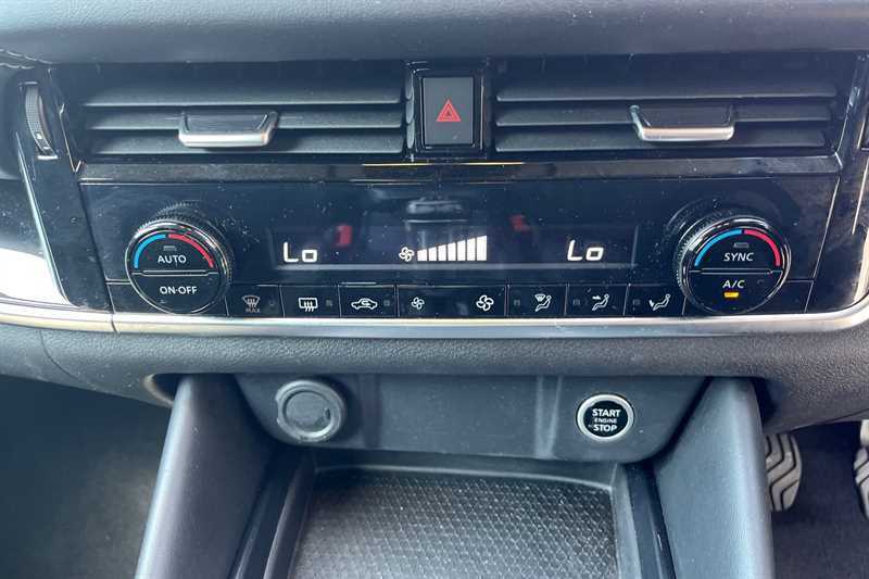 Nissan Qashqai 1.3 Dig-t Mh N-connecta DN24BZM #2