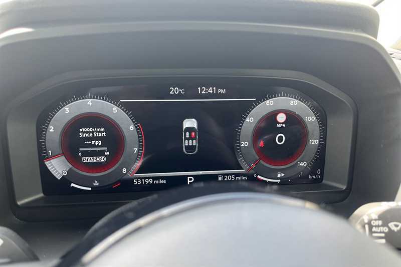 Nissan Qashqai 1.3 Dig-t Mh 158 N-connecta Xtronic DN24HJY White #4